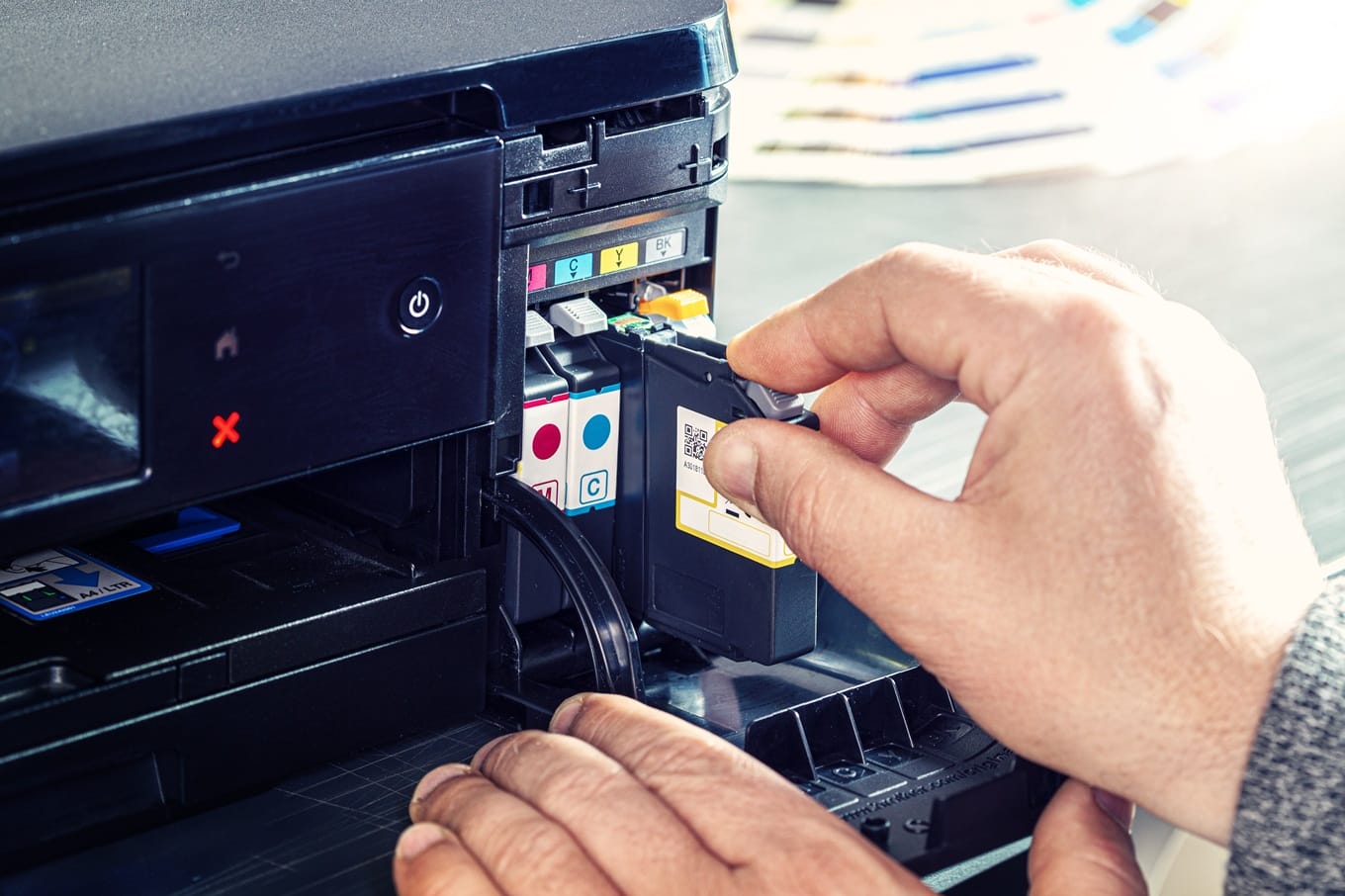 Dlaczego kompatybilność tuszów z drukarkami Epson jest kluczowa?